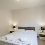 Beautiful In Dingac With Wifi Apartment *