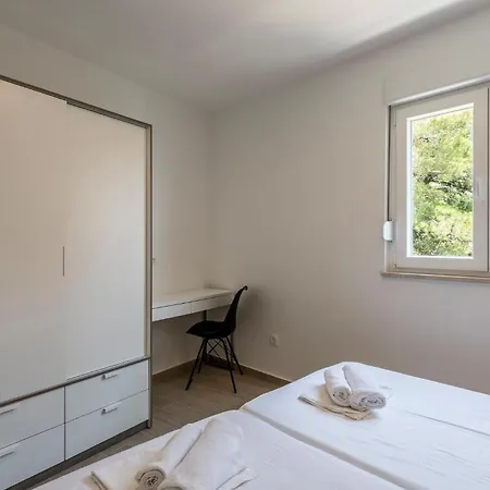 Apartman In Dingac With View