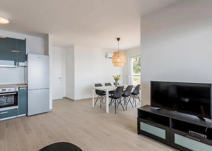 Beautiful In Dingac With Wifi